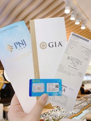 GIA-8.1-F-VVS1-7471675837